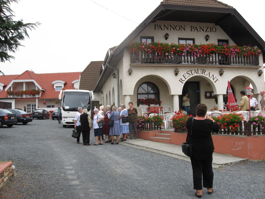 Gasthof Pannon Panzio Restaurant *